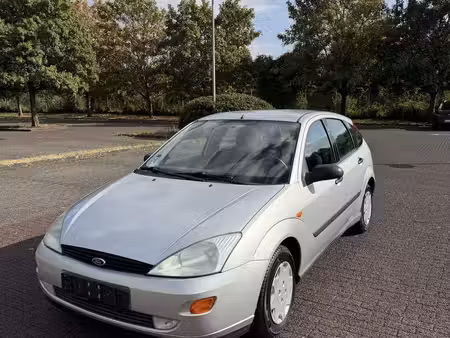 Ford Focus 1.6 100