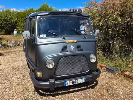 Renault Estafette 