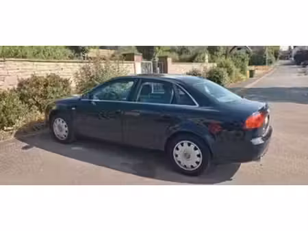 Audi A4 1.6 102