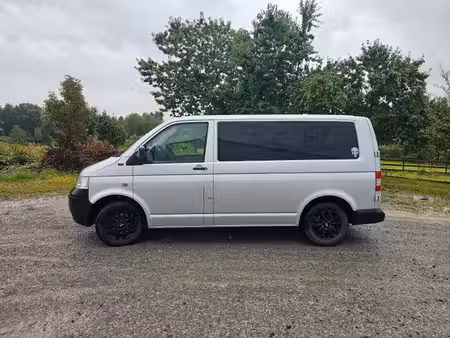Volkswagen Transporter T5 1.9 TDI 105