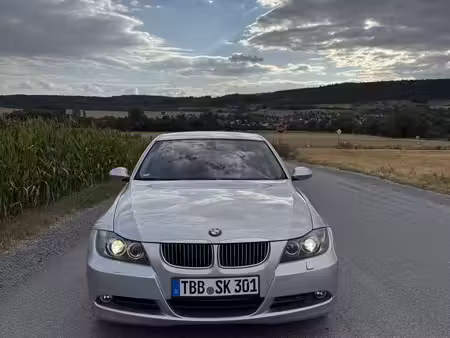 BMW Série 3 325i 218
