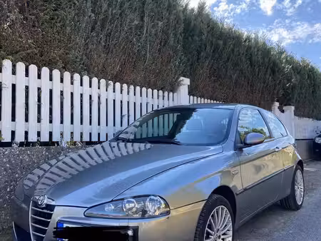 Alfa Romeo 147 1.6 TS 120 Distinctive