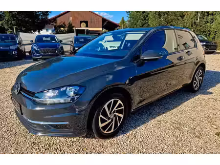 Volkswagen Golf 1.0 TSI 110