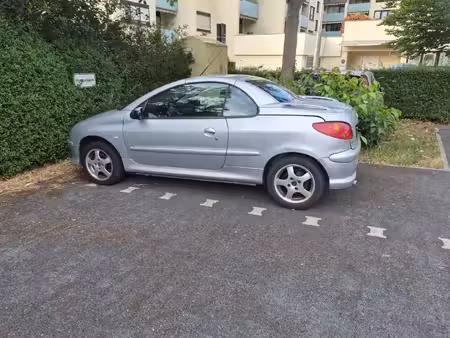 Peugeot 206 CC 1.6 110 Petit Filou