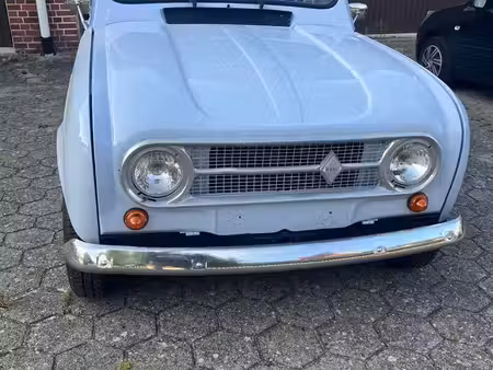 Renault R4 