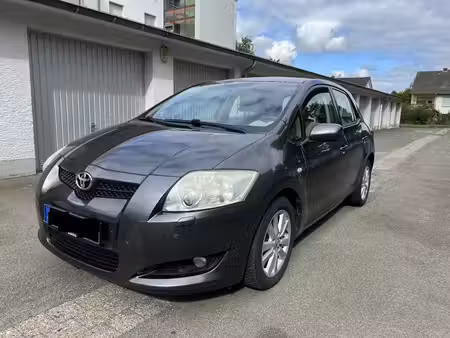Toyota Auris 1.6 124
