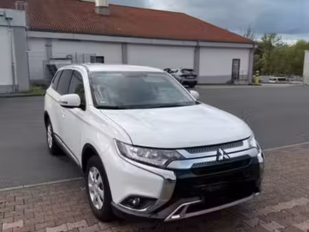 Mitsubishi Outlander PHEV 2.0 135 4x4