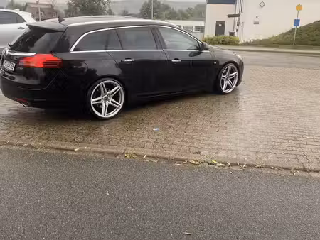 Opel Insignia 2.0 T 220 Innovation