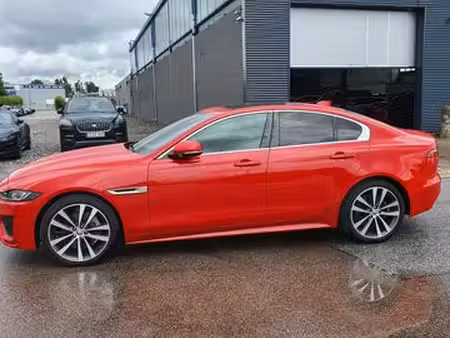 Jaguar XE D180 2.0 180 R Dynamic SE 4x4
