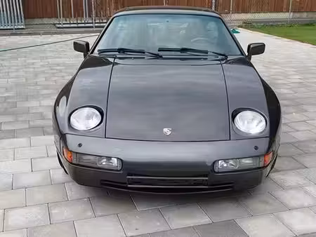 Porsche 928 GT V8 5.0 330