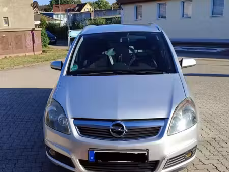 Opel Zafira 1.6 105 Edition