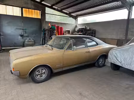 Opel Commodore 