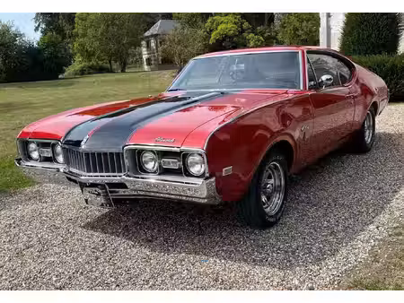 Oldsmobile Cutlass 