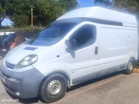 Opel Vivaro 2.5 CDTI 135