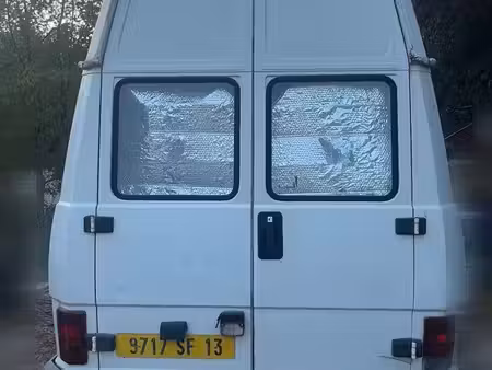 Peugeot J5 