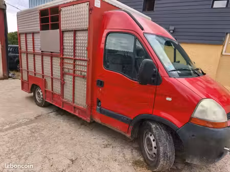 Renault Master 2.5 dCi 120