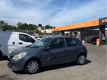 Renault Clio 1.2 75