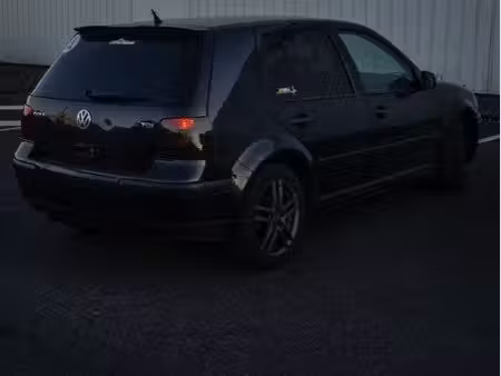 Volkswagen Golf 1.9 TDI 105