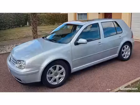 Volkswagen Golf V6 2.8 204 Carat 4Motion