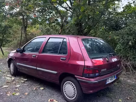 Renault Clio 1.9 D 65