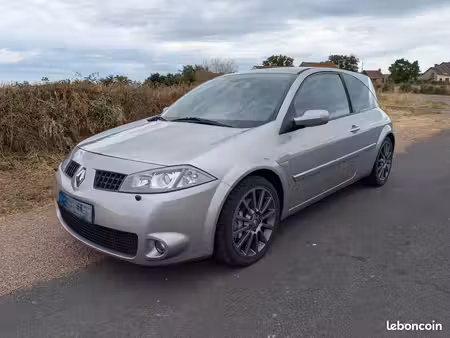 Renault Mégane RS Trophy 2.0 225