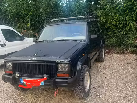 Jeep Cherokee 2.5 115