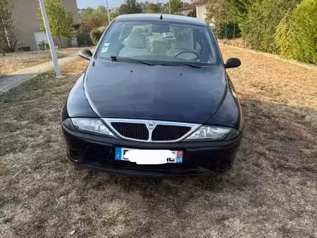 Lancia Y