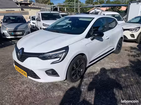 Renault Clio E-Tech 1.6 145