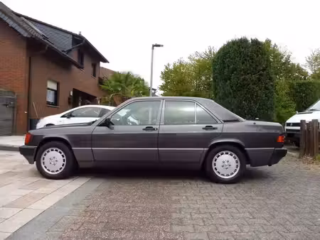Mercedes-Benz 190 2.0
