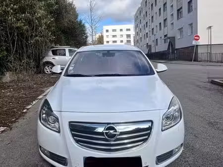 Opel Insignia 1.6 T 180 Cosmo