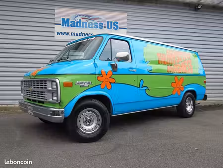 Chevrolet Chevy Van 
