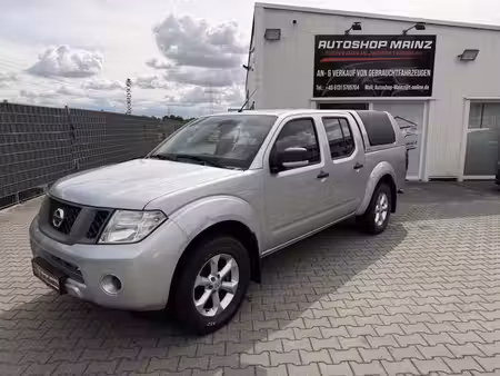 Nissan Navara Double Cab 2.5 dCi 144 SE 4x4