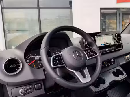 Mercedes-Benz Sprinter 319 V6 3.0 CDI 190