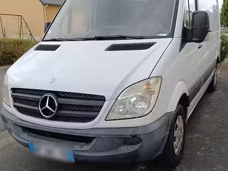 Mercedes-Benz Sprinter 129