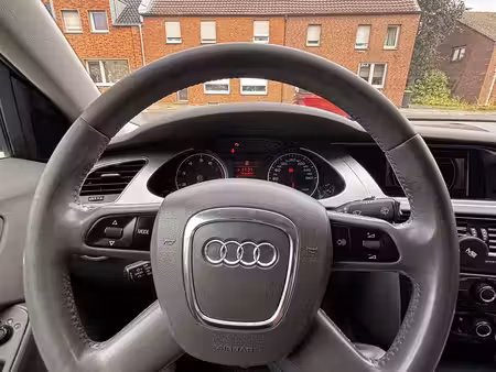 Audi A4 1.8 TFSI 160 Attraction