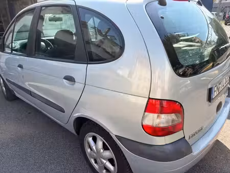 Renault Scénic 