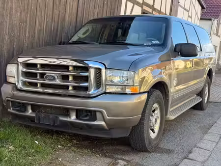 Ford Excursion 