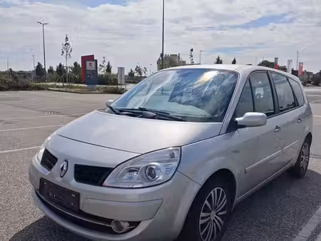 Renault Scénic 2.0 135