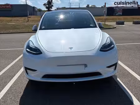 Tesla Model Y Standard 275