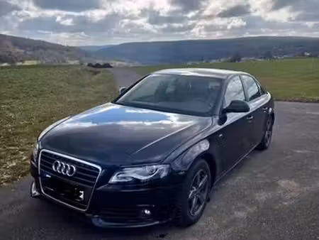 Audi A4 1.8 S line