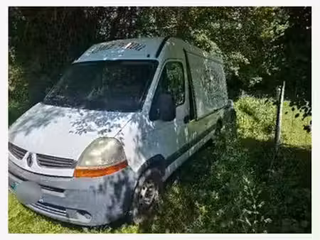 Renault Master 2.5 dCi 100