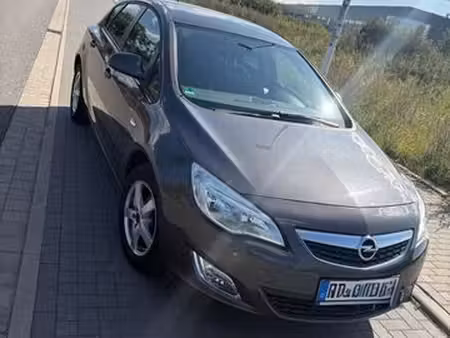 Opel Astra 1.6 Design Edition