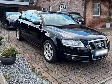 Audi A6 V6 2.4 177