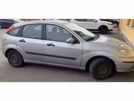 Ford Focus 1.6 100