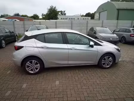 Opel Astra 1.2 110 Edition
