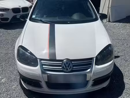 Volkswagen Golf 2.0 TDI 140
