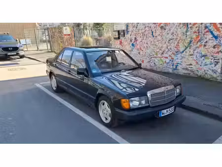 Mercedes-Benz 190 