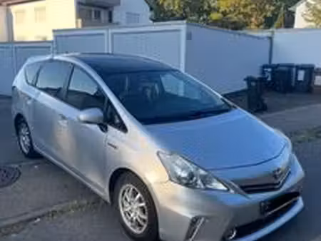 Toyota Prius+ 1.8 99