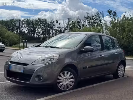 Renault Clio 1.2 75
