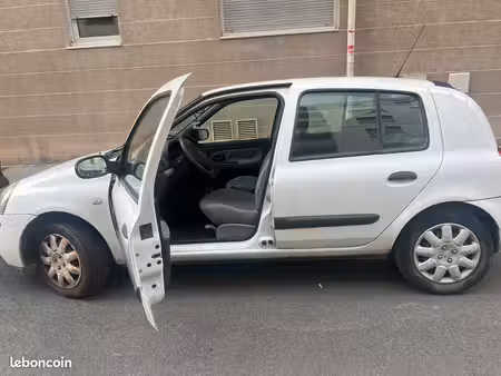 Renault Clio 1.2 58